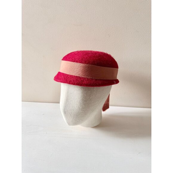 Vintage Red Wool Felt Pink Grosgrain Ribbon Feather Capulet Hat - Picture 1 of 16